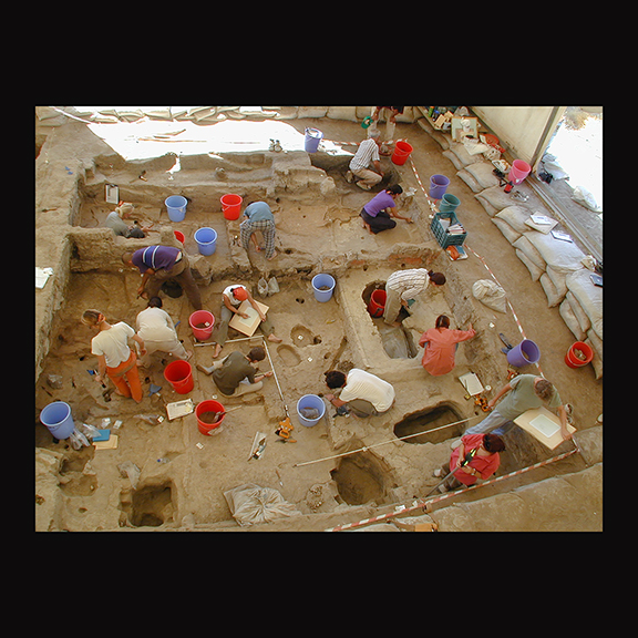 Different Excavation Styles create Different Windows into Çatalhöyük (2000)